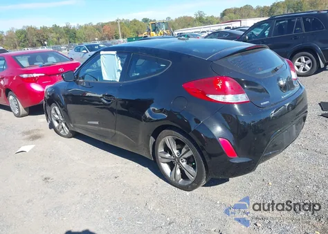 2017 Hyundai Veloster Value Edition z USA, uszkodzony, nr VIN KMHTC6AD9HU324489